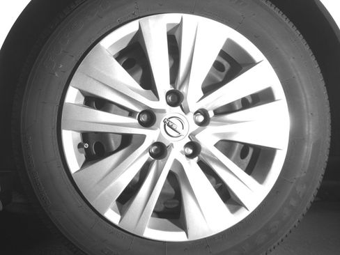 Used 2025 Nissan Sentra S image 13