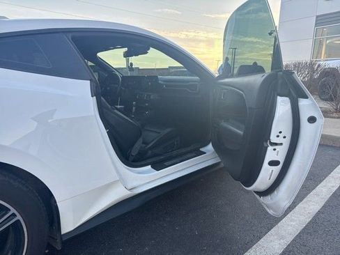 Used 2024 Ford Mustang Premium image 16