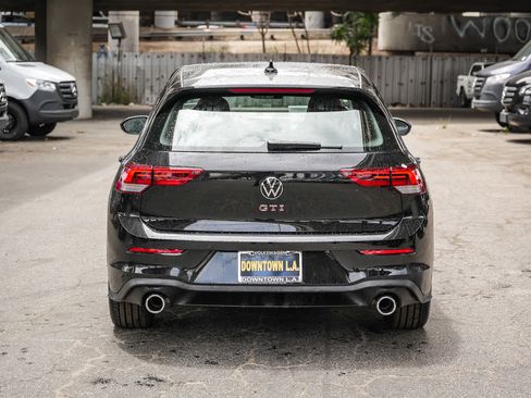 New 2026 Volkswagen GTI SE FWD image 5