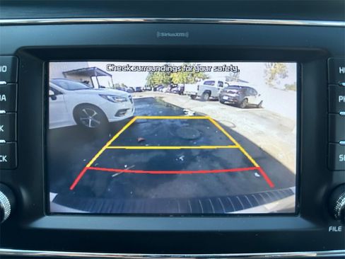 Used 2020 Kia Sedona EX image 23