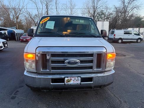 Used 2013 Ford E-350 and Econoline 350 XLT image 6