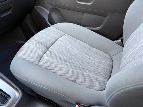 Used 2012 Chevrolet Sonic LT image 17