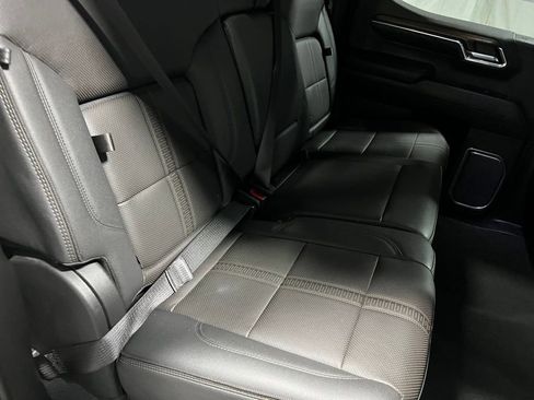 Used 2023 Chevrolet Silverado 1500 High Country image 13