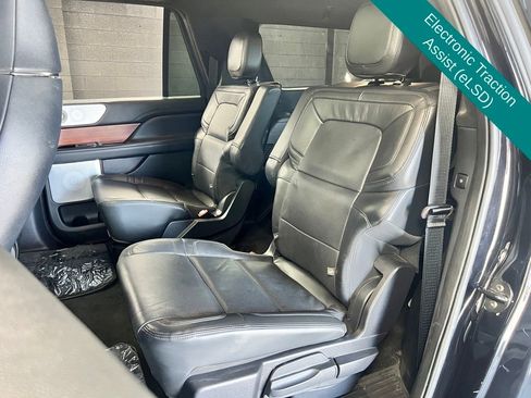 Used 2023 Lincoln Navigator L Reserve AWD/4WD image 16