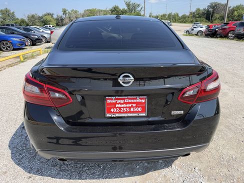 Used 2018 Nissan Altima 2.5 SR w/ SR Special Edition FWD image 4