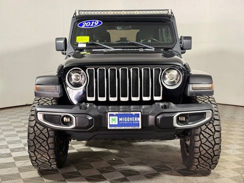 Used 2019 Jeep Wrangler Unlimited Sahara w/ Uconnect 4C Nav & Sound Group AWD/4WD image 10
