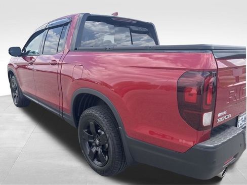 Used 2025 Honda Ridgeline Black Edition image 17