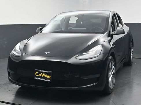 Used 2023 Tesla Model Y Long Range AWD/4WD image 6