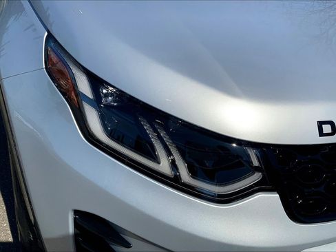 Used 2025 Land Rover Discovery Sport Dynamic SE image 27