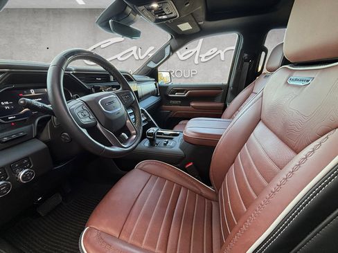 Used 2025 GMC Sierra 1500 Denali Ultimate image 23