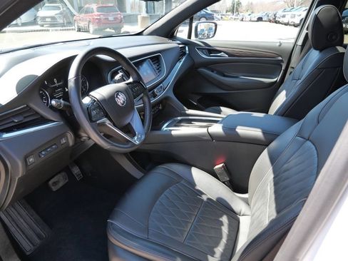 Used 2024 Buick Enclave Avenir w/ Avenir Technology Package AWD/4WD image 41