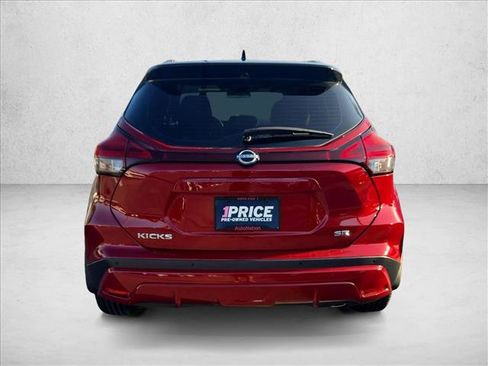 Used 2024 Nissan Kicks SR w/ SR Premium Package FWD image 7