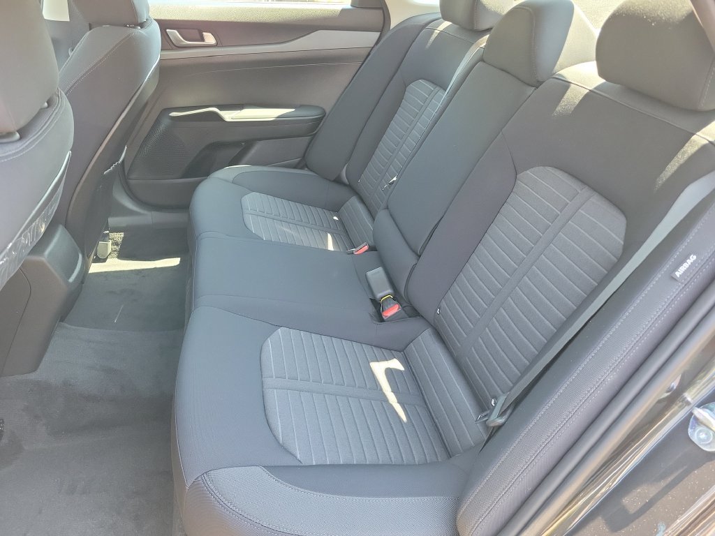 New 2026 Kia K5 LXS FWD image 14