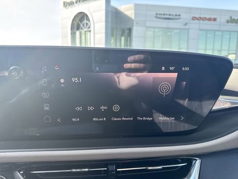 Used 2024 Buick Envista Avenir FWD image 18