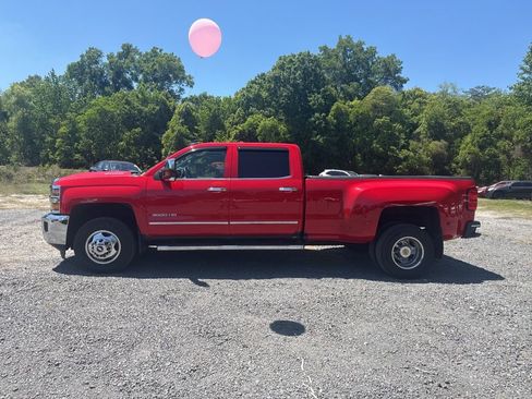 Used 2017 Chevrolet Silverado 3500 LTZ image 2