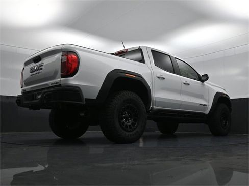 New 2024 GMC Canyon AT4X w/ AT4X AEV Edition image 23