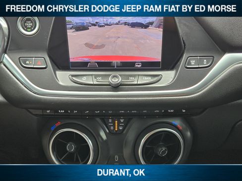 Used 2022 Chevrolet Blazer LT FWD image 12