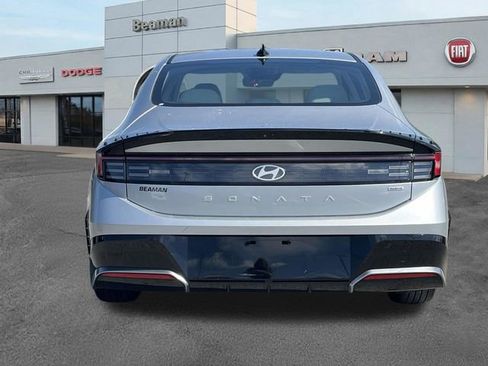 Used 2025 Hyundai Sonata SEL FWD image 6
