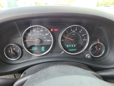 Used 2018 Jeep Wrangler Unlimited Sport S image 9