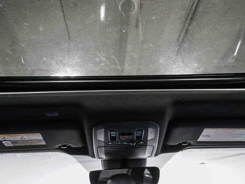 Certified 2022 Toyota Highlander XSE image 17