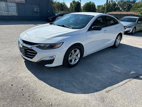 Used 2023 Chevrolet Malibu LS FWD image 8