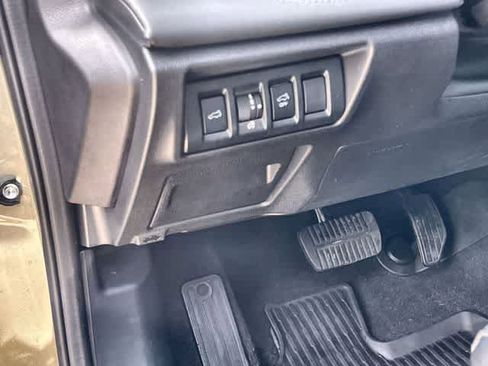 Used 2023 Subaru Outback Touring image 29