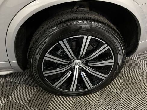 Used 2025 Volvo XC90 B6 Plus AWD/4WD image 39