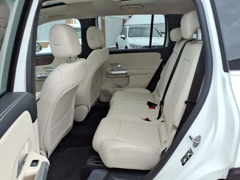 Certified 2022 Mercedes-Benz GLB 250 4MATIC image 12