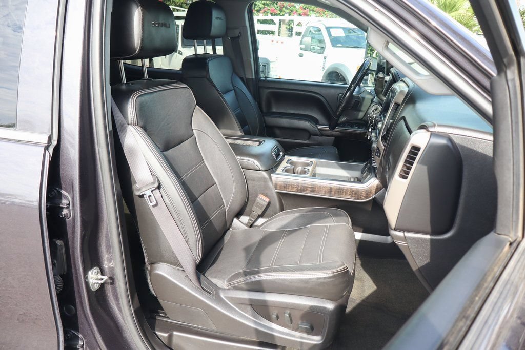 Used 2016 GMC Sierra 2500 Denali w/ Duramax Plus Package AWD/4WD image 47