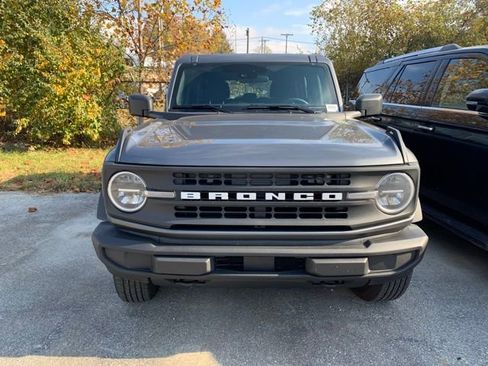 New 2025 Ford Bronco 4-Door image 8