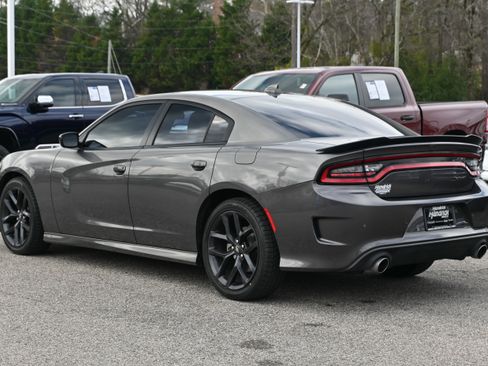 Used 2022 Dodge Charger R/T w/ Blacktop Package image 11