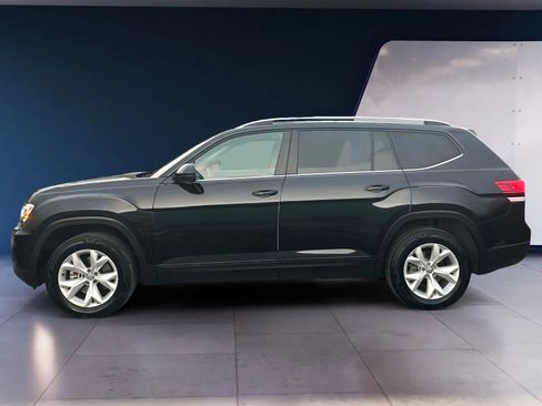 Used 2018 Volkswagen Atlas SE image 2