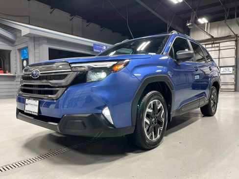 Used 2026 Subaru Forester Premium AWD/4WD image 4