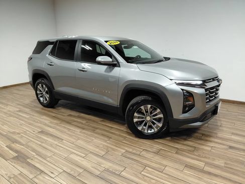 Used 2026 Chevrolet Equinox LT FWD image 1