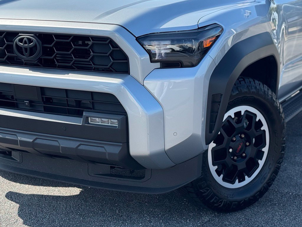 Used 2025 Toyota 4Runner TRD Off-Road Premium AWD/4WD image 5