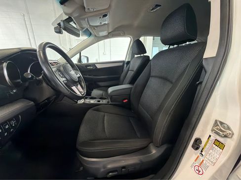 Used 2017 Subaru Outback 2.5i Premium AWD/4WD image 9