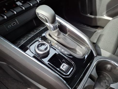 New 2026 GMC Canyon Elevation image 16