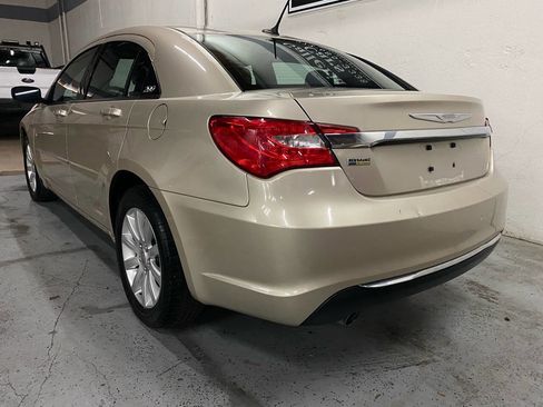 Used 2014 Chrysler 200 Touring image 5