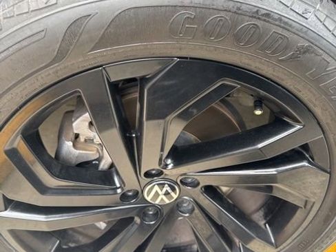 Used 2023 Volkswagen Atlas SE w/ Panoramic Sunroof Package image 26