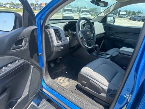 Used 2021 Chevrolet Colorado W/T w/ Custom Special Edition RWD image 9