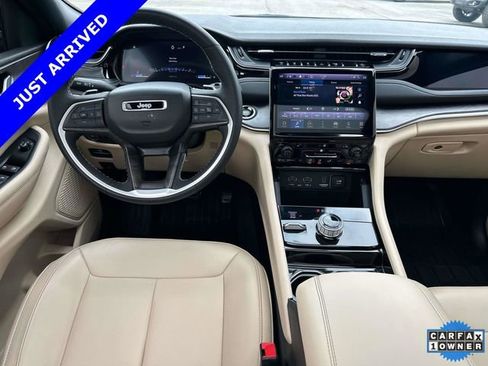 Certified 2023 Jeep Grand Cherokee L Limited image 15