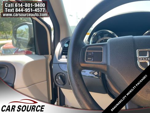 Used 2012 Dodge Grand Caravan SE image 24