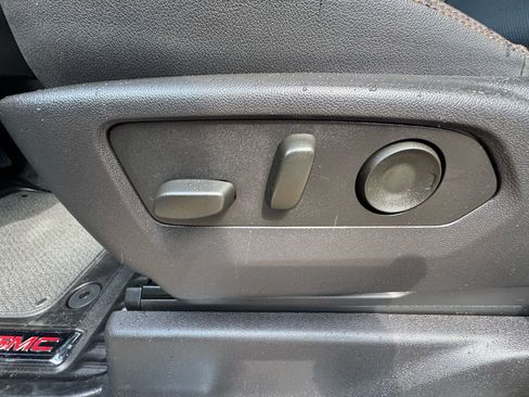 Used 2024 GMC Sierra 1500 AT4 w/ AT4 Premium Package image 23