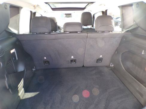 Used 2023 Jeep Renegade Altitude w/ Sun/Sound Group image 8