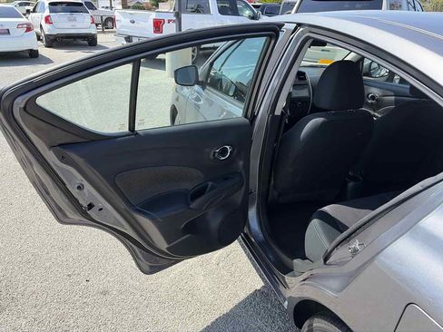 Used 2019 Nissan Versa SV FWD image 11
