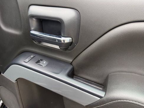 Used 2018 Chevrolet Silverado 1500 LT w/ LPO, Black Pack image 44