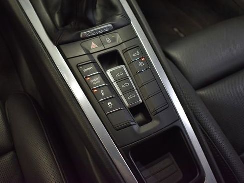 Used 2012 Porsche 911 Carrera S image 17