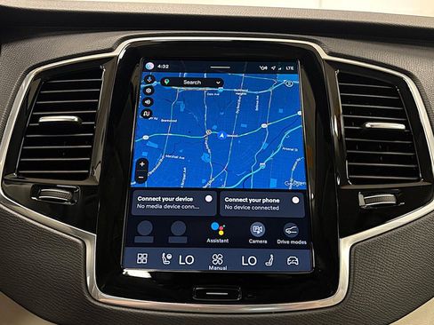 Used 2024 Volvo XC90 B5 Plus w/ Protection Package Premier AWD/4WD image 19