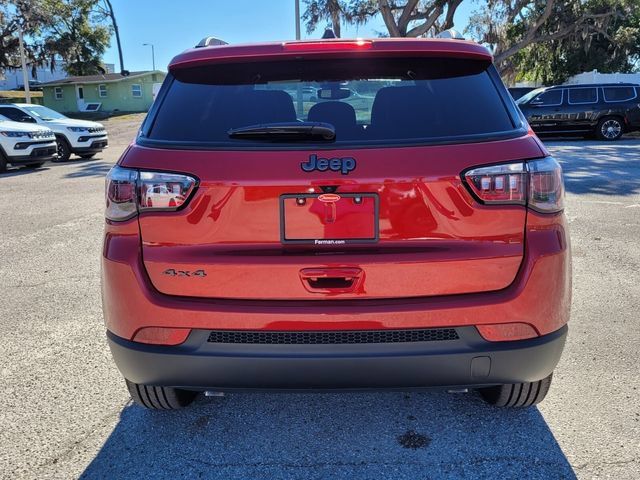Used 2026 Jeep Compass Latitude AWD/4WD image 6