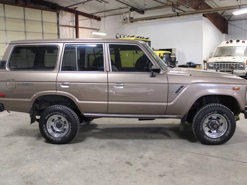 Used 1987 Toyota Land Cruiser image 7